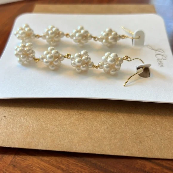 J Crew Cluster Pearl Drop Earrings - Picture 9 of 10